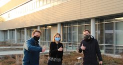 Prof. Gerd Gleixner, Stefanie Burkert und John Kula freuen sich über die Anschlussförderung der IMPRS.