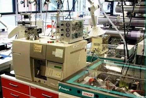 δ13C and δ15N analyses of solid, liquid and gaseous samples