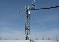 Winterliche Kohlenstoffmessungen mit einem Eddy-Kovarianz Turm nahe Chersky (Foto: Martin Hertel)